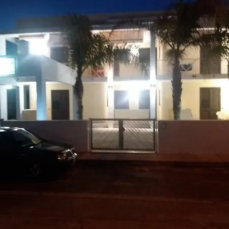 Aparthotel Blue Sky 3*